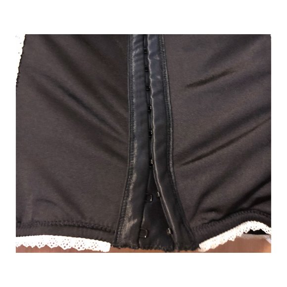 b.temt'd corset bustier with lace trim - Picture 3 of 4